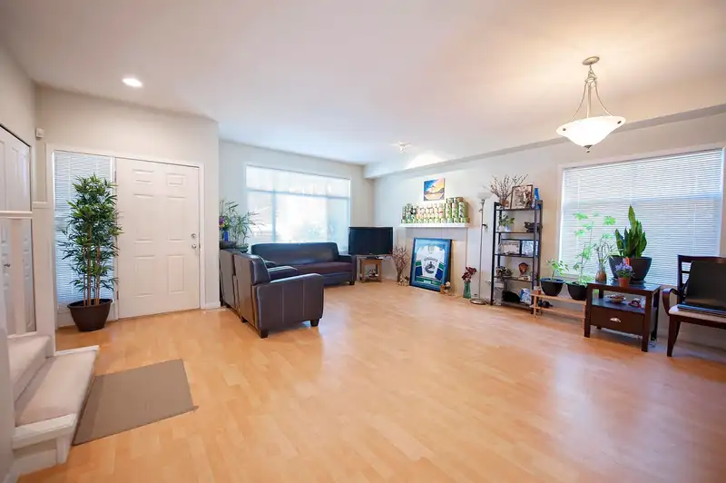 10526 ODLIN ROAD - photo 2 of 23