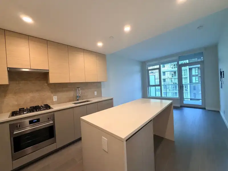 3903 2108 GILMORE AVENUE - photo 1 of 14