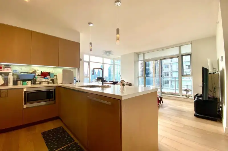 2208 6588 NELSON AVENUE - photo 1 of 29