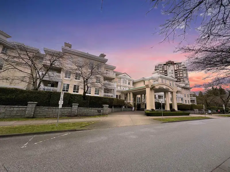 124 5835 HAMPTON PLACE - photo 1 of 21