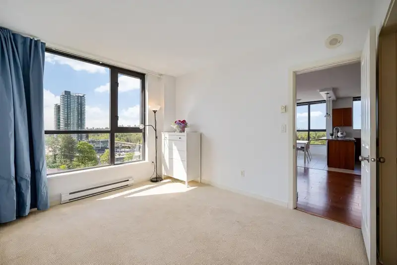 908 511 ROCHESTER AVENUE - photo 3 of 16