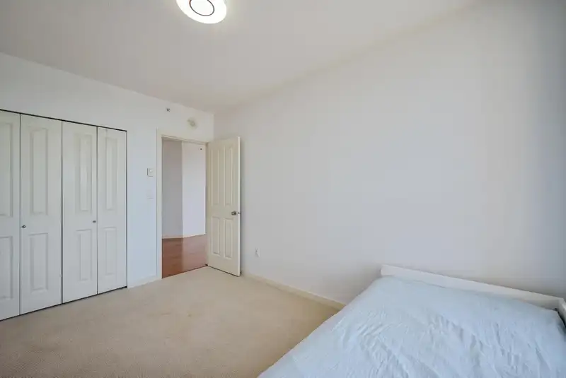 908 511 ROCHESTER AVENUE - photo 4 of 16