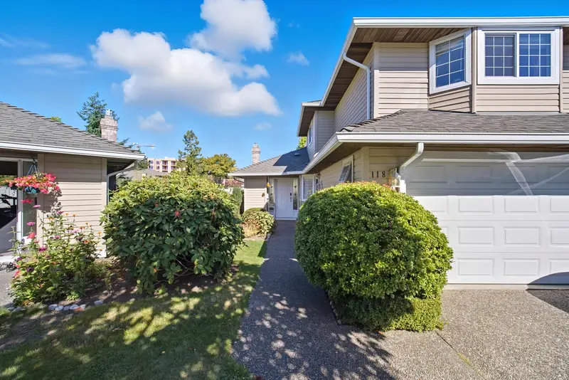 118 15121 19 AVENUE - photo 3 of 25