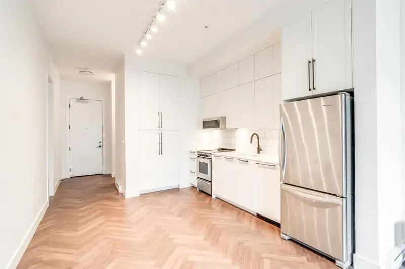 202 13933 105 BOULEVARD - photo 4 of 28