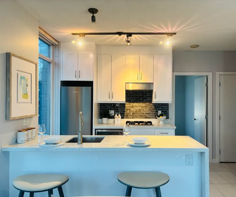 1203 1252 HORNBY STREET - photo 3 of 17