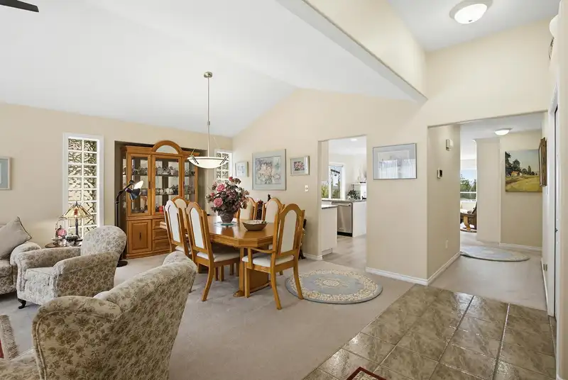 33772 GREWALL CRESCENT - photo 4 of 40