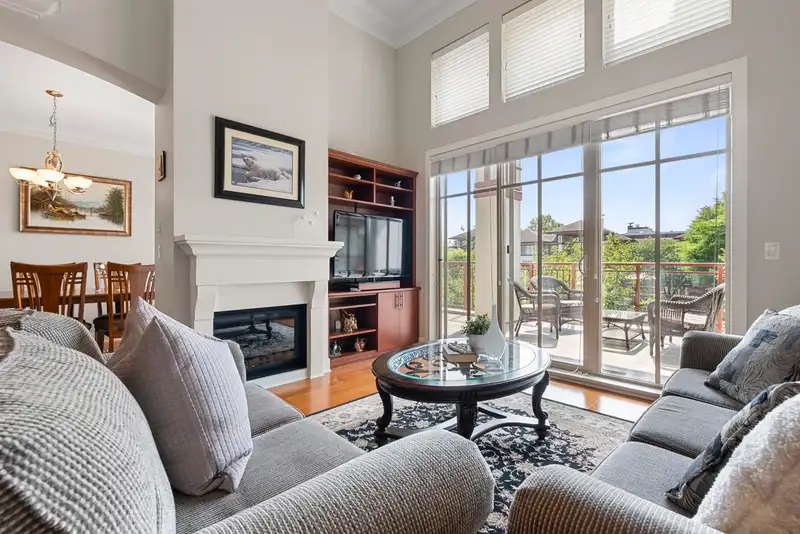 309 16433 64 AVENUE - photo 2 of 40