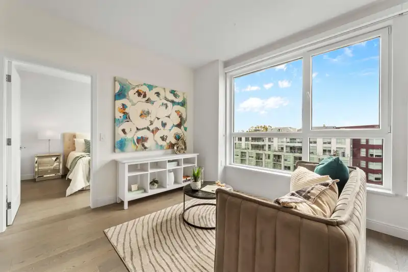 604 4932 CAMBIE STREET - photo 1 of 31
