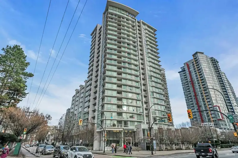 2301 161 W GEORGIA STREET - photo 1 of 33