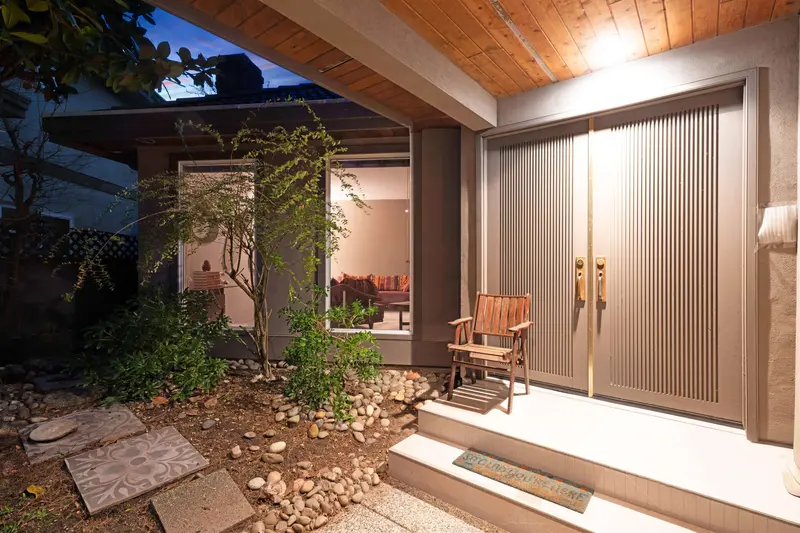 5671 MUSGRAVE CRESCENT - photo 2 of 25