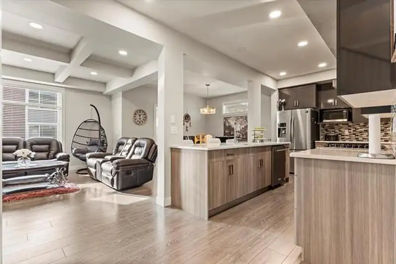 45582 MEADOWBROOK DRIVE - photo 2 of 27