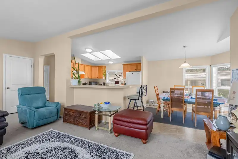 37 6035 VEDDER ROAD - photo 4 of 30