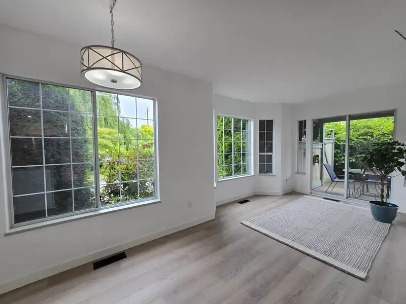 31 11502 BURNETT STREET - photo 1 of 16