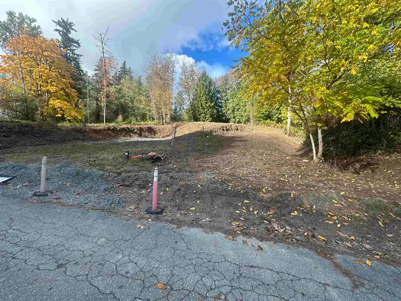 26861 OLIVER AVENUE - photo 2 of 15