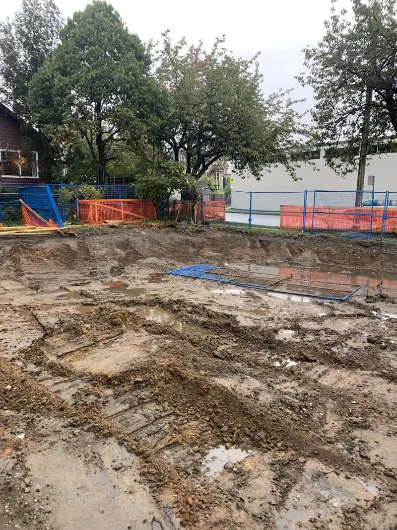 739 VERNON DRIVE - photo 3 of 5
