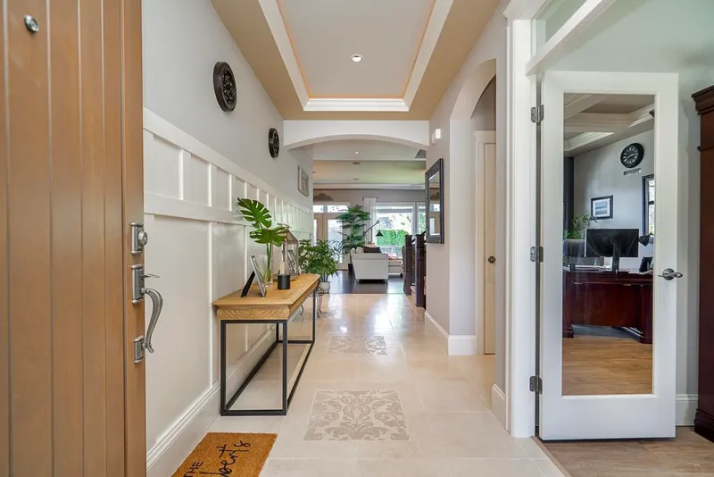 2579 163 STREET - photo 2 of 25