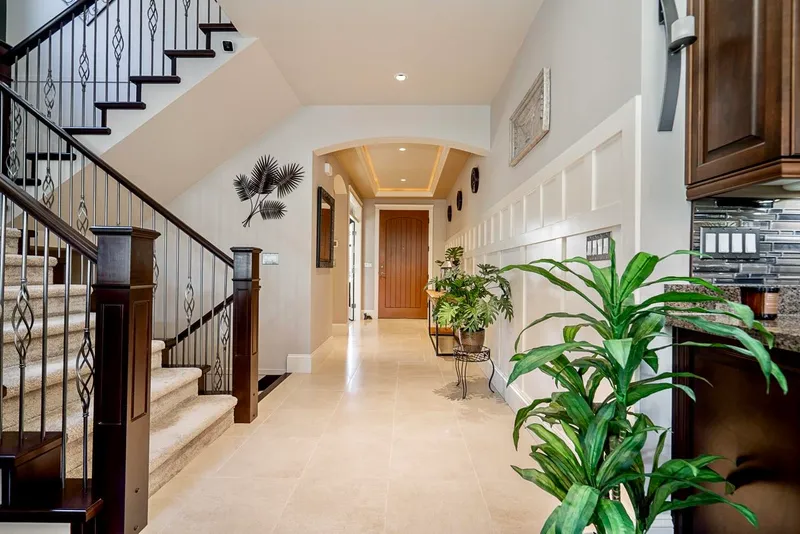 2579 163 STREET - photo 4 of 25