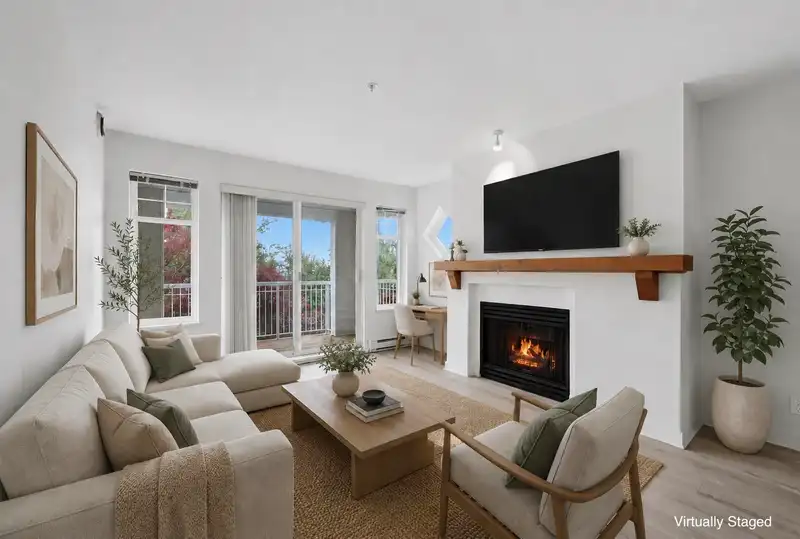 212 1428 PARKWAY BOULEVARD - photo 1 of 36