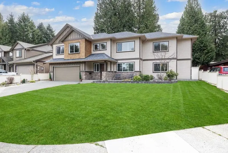 20294 49A AVENUE - photo 3 of 25