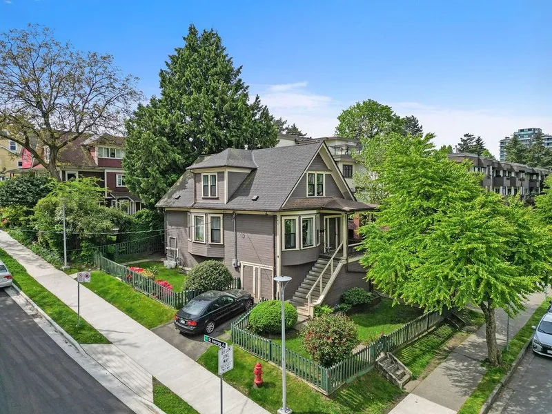 498 E 5TH AVENUE - photo 1 of 25