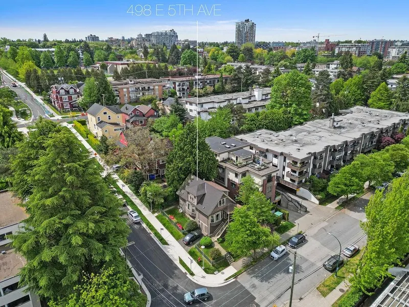 498 E 5TH AVENUE - photo 4 of 25