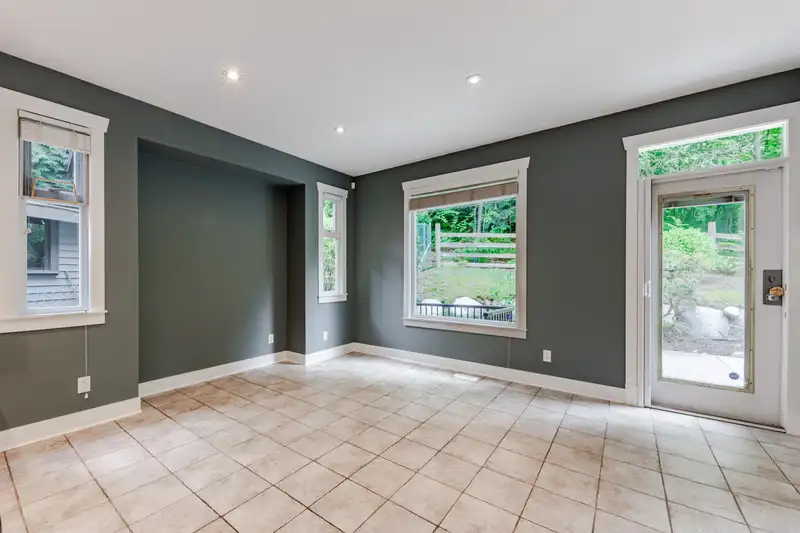 14650 61A AVENUE - photo 4 of 40