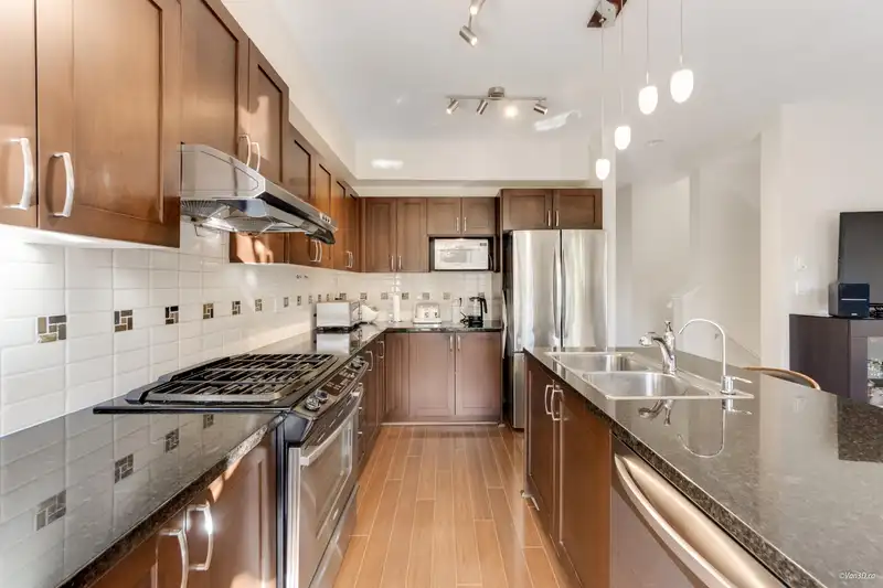 160 3105 DAYANEE SPRINGS BOULEVARD - photo 4 of 40