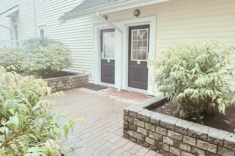 32 6965 HASTINGS STREET - photo 1 of 24