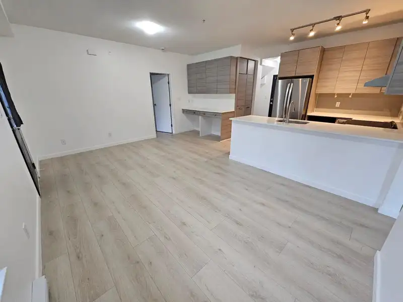 32 6965 HASTINGS STREET - photo 3 of 24