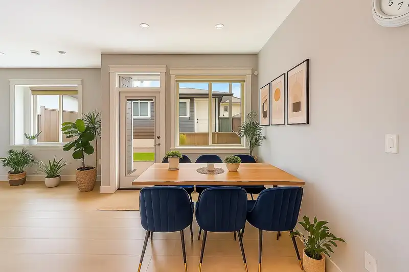 5078 NORFOLK STREET - photo 3 of 31