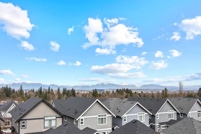 15825 WILLS BROOK WAY - photo 3 of 25