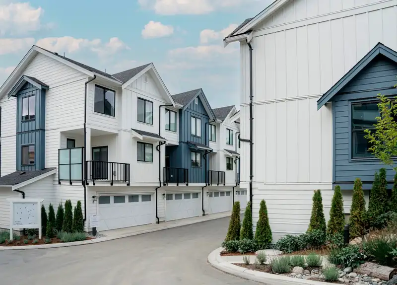 105 1833 165A STREET - photo 1 of 12
