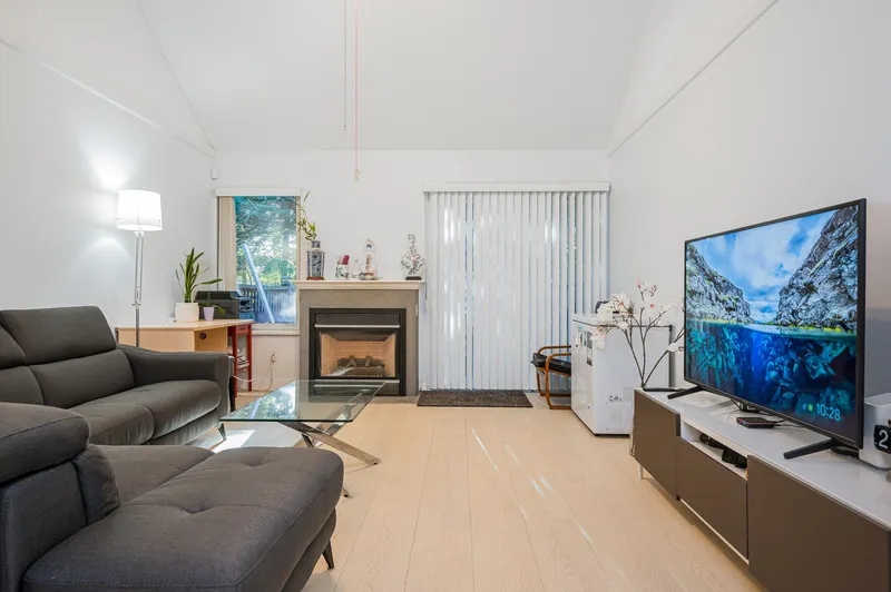 4814 FERNGLEN DRIVE - photo 3 of 25