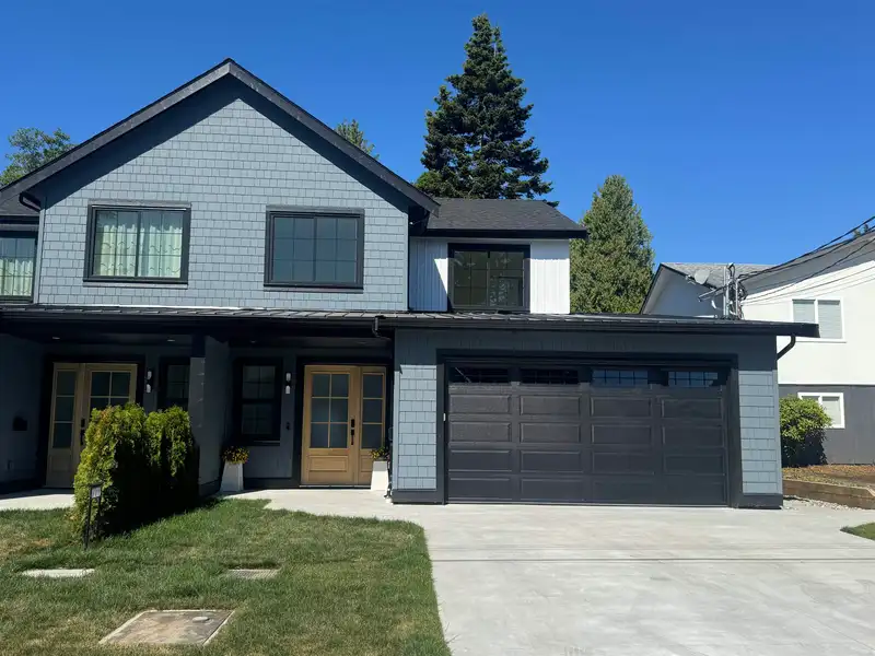 967 52A STREET - photo 1 of 33