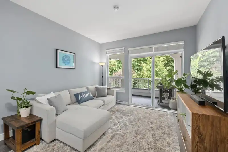 308 16388 64 AVENUE - photo 1 of 30