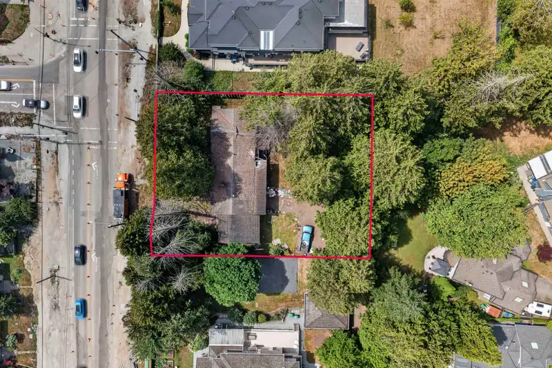 15023 72 AVENUE - photo 2 of 4