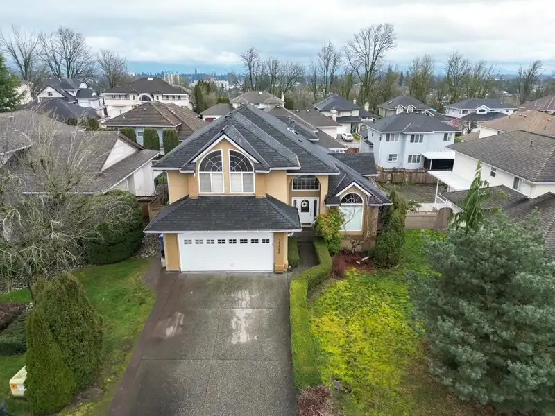 31466 JEAN COURT - photo 2 of 33