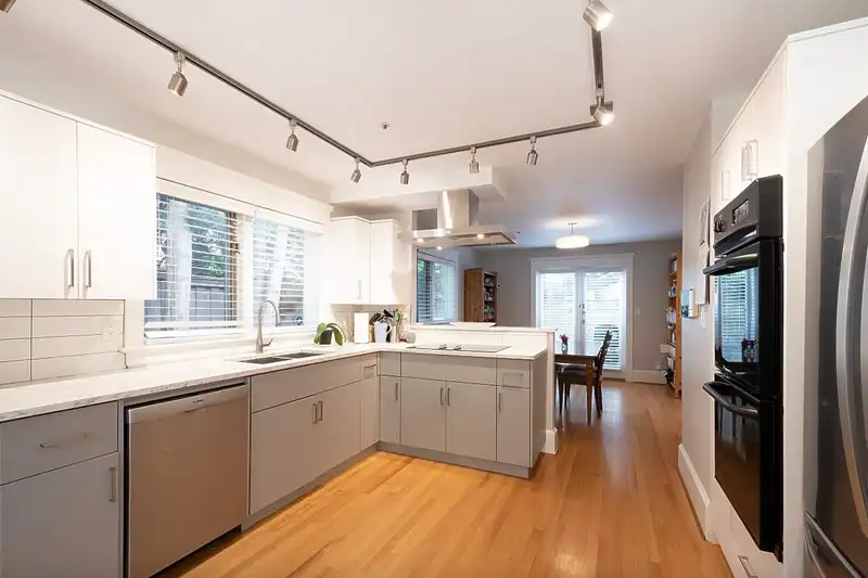1580 ANGUS DRIVE - photo 4 of 5