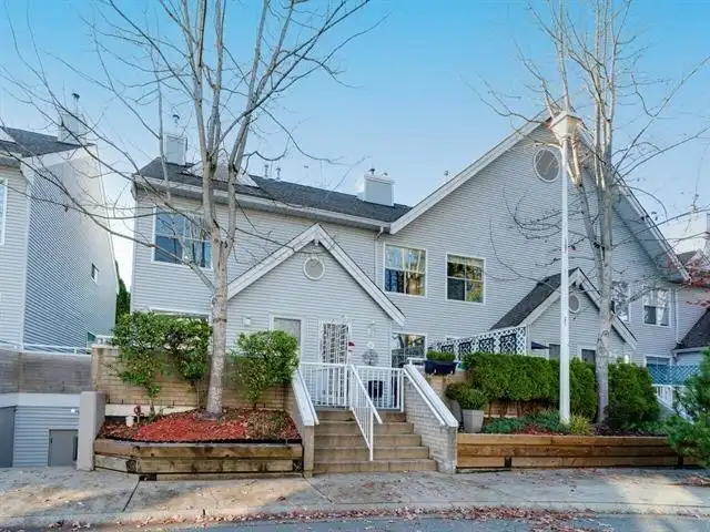 28 13713 72A AVENUE - photo 1 of 2