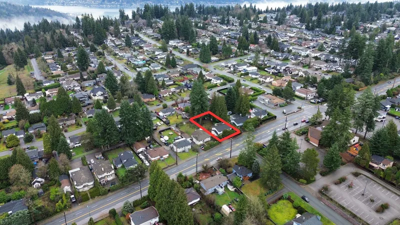 939 COMO LAKE AVENUE - photo 2 of 2