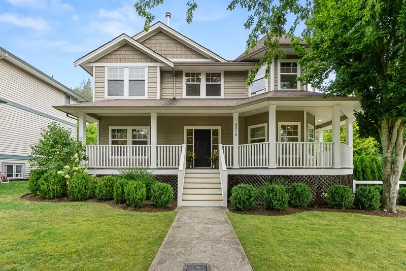 4410 BLAUSON BOULEVARD - photo 1 of 40