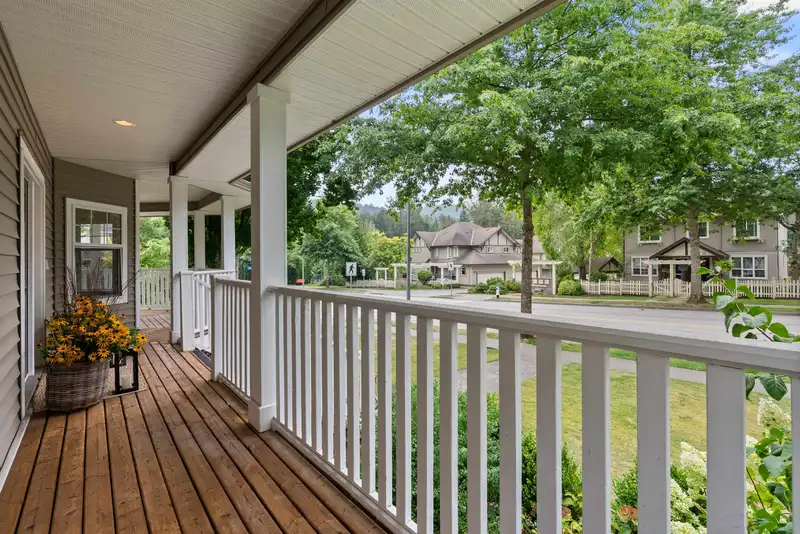 4410 BLAUSON BOULEVARD - photo 3 of 40