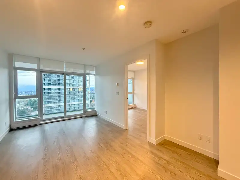 1505 6080 MCKAY AVENUE - photo 1 of 37