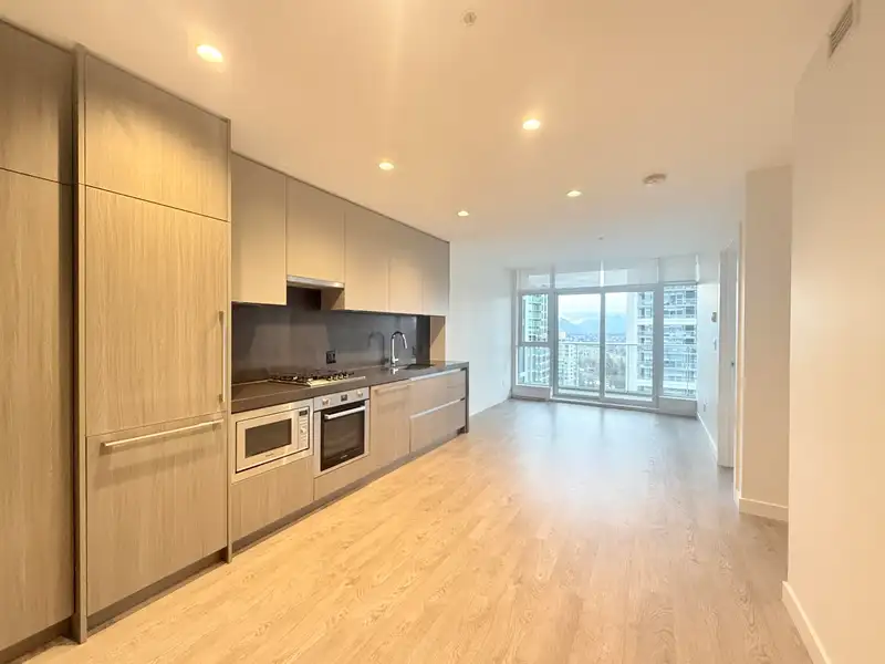 1505 6080 MCKAY AVENUE - photo 3 of 37