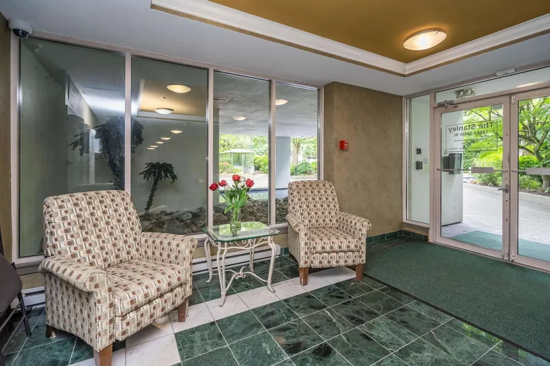 808 10082 148 STREET - photo 3 of 22