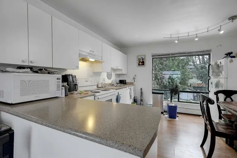 10956 128A STREET - photo 3 of 25