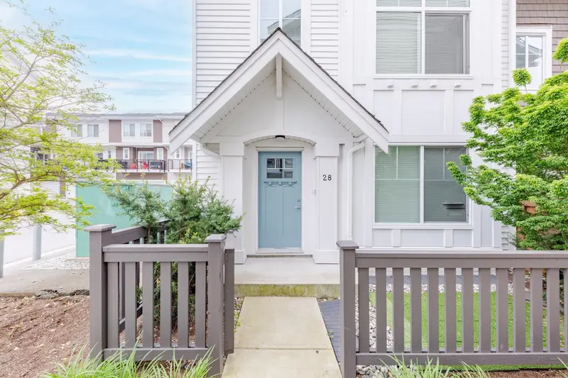 28 12073 62 AVENUE - photo 3 of 25