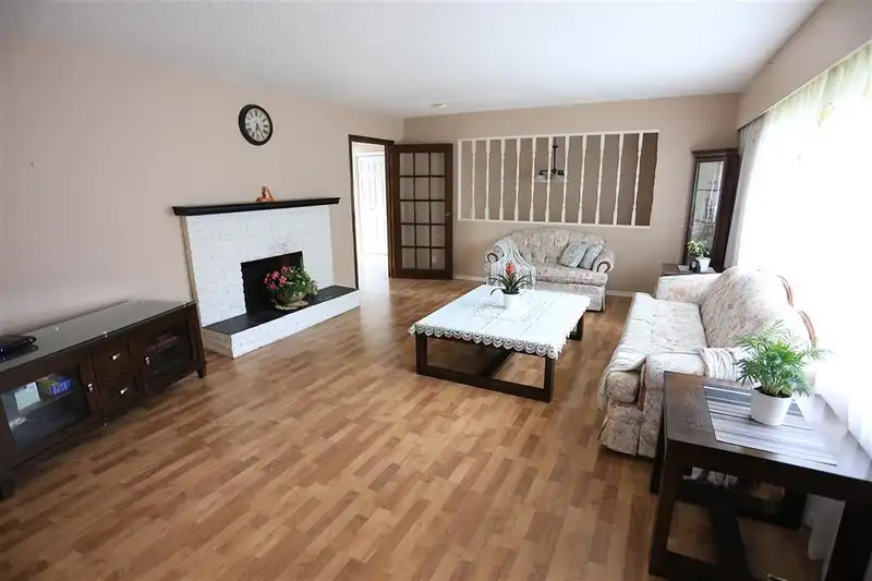 33226 RAVINE AVENUE - photo 4 of 4
