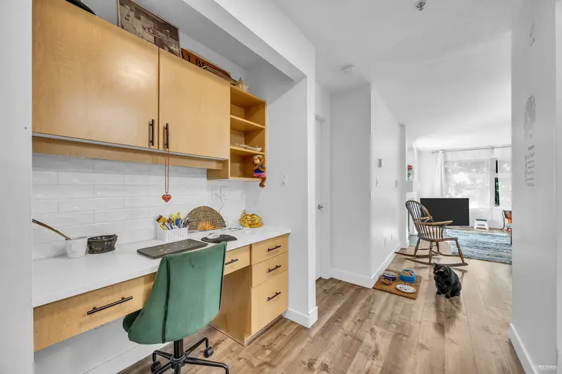 310 15220 E GUILDFORD DRIVE - photo 2 of 25