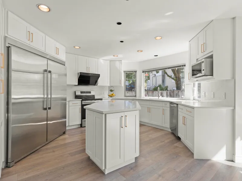 4580 CAMERON COURT - photo 1 of 25